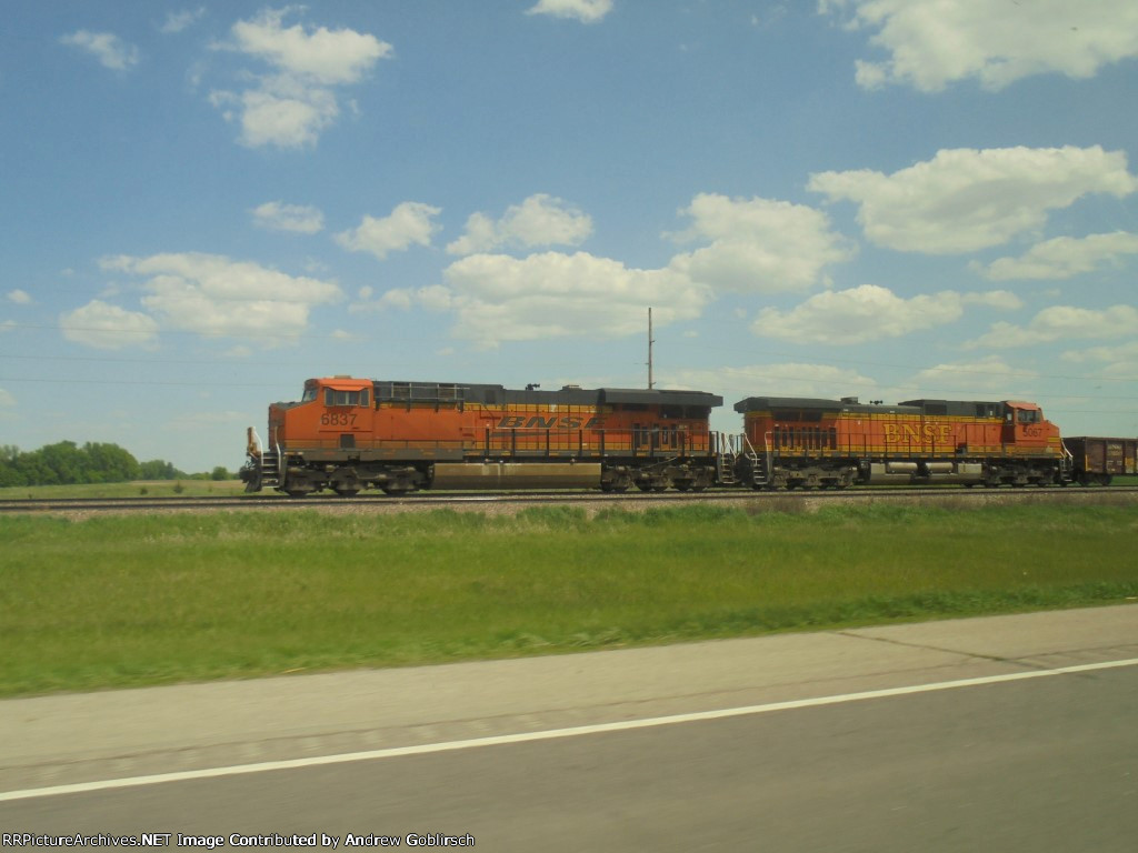 BNSF 6837 & 5067